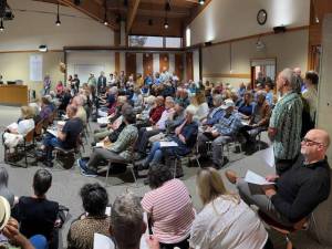 Shannon Hays courtesy photo
A packed house filled the BI Planning Commission meeting Sept. 11.