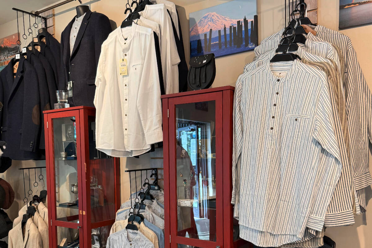 Guests will savor local whiskey and wine while exploring hand-crafted Irish and Scottish garments at Celtic Crossroads cozy October celebration.