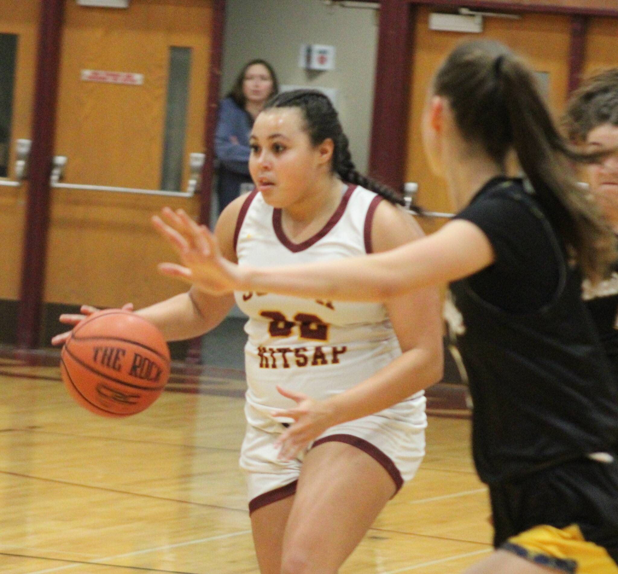 Camille Citizen of SK brings the ball up the court in a 54-24 loss to the Bainbridge Spartans Dec. 15 in Port Orchard.